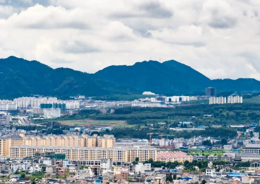 pc/fcq/2026/10/14/464b9d0e-247c-4db7-b40b-b26713f23dda.jpg 房价