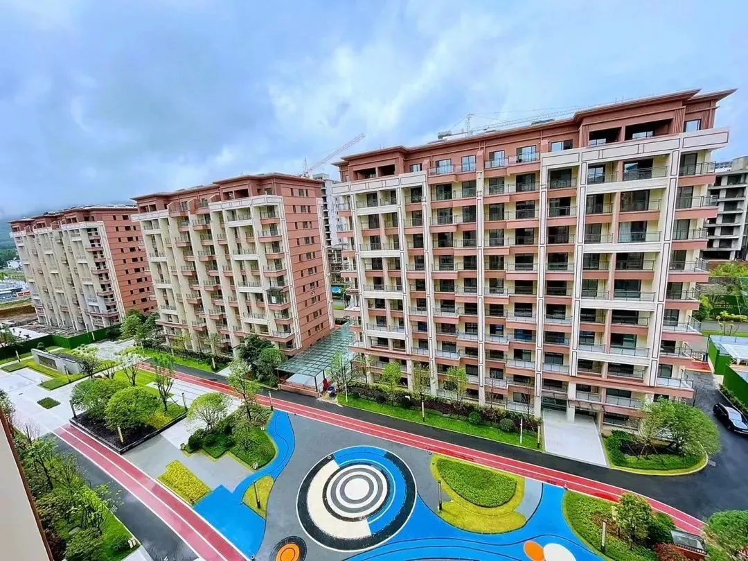 pc/fcq/2026/10/15/90e44689-6baa-4c63-b504-198591605be4.jpg 房价