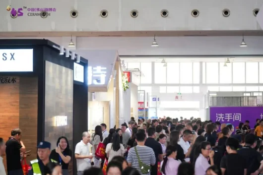 pc/fcq/2026/10/19/840348e0-1747-46ab-85ae-a8e0a8ab877c.png 房价