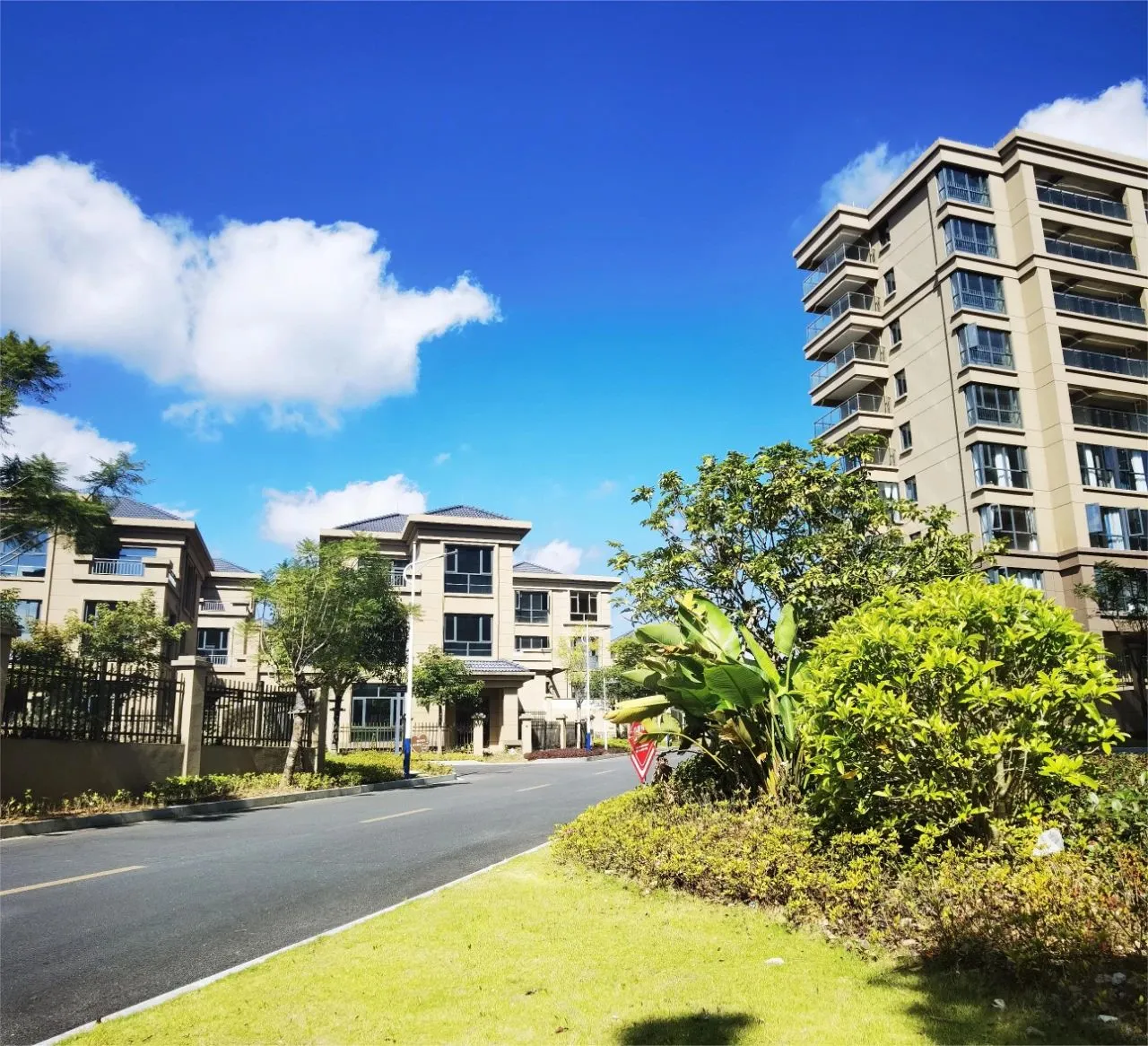 新春买房推荐腾冲世纪城打造向往的品质生活