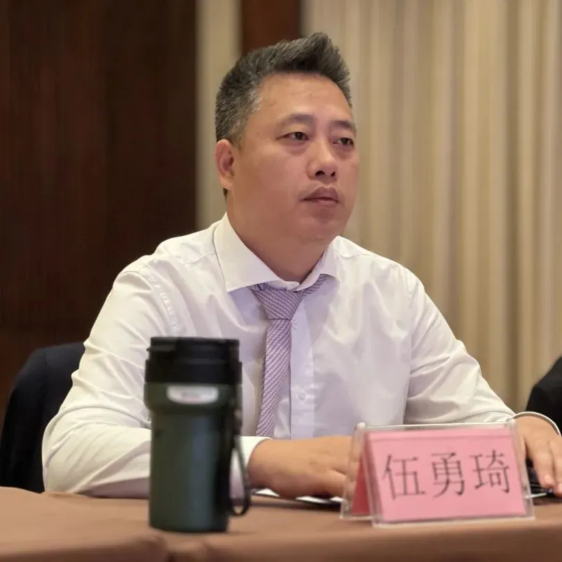 琦,集团副总经理兼总工程师傅强,集团副总经理兼集团工程总监张保明