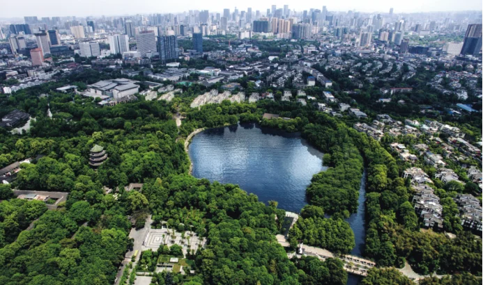 浣花溪公园边的草堂之春,金林半岛,浣花院子等高端项目,二手房单价