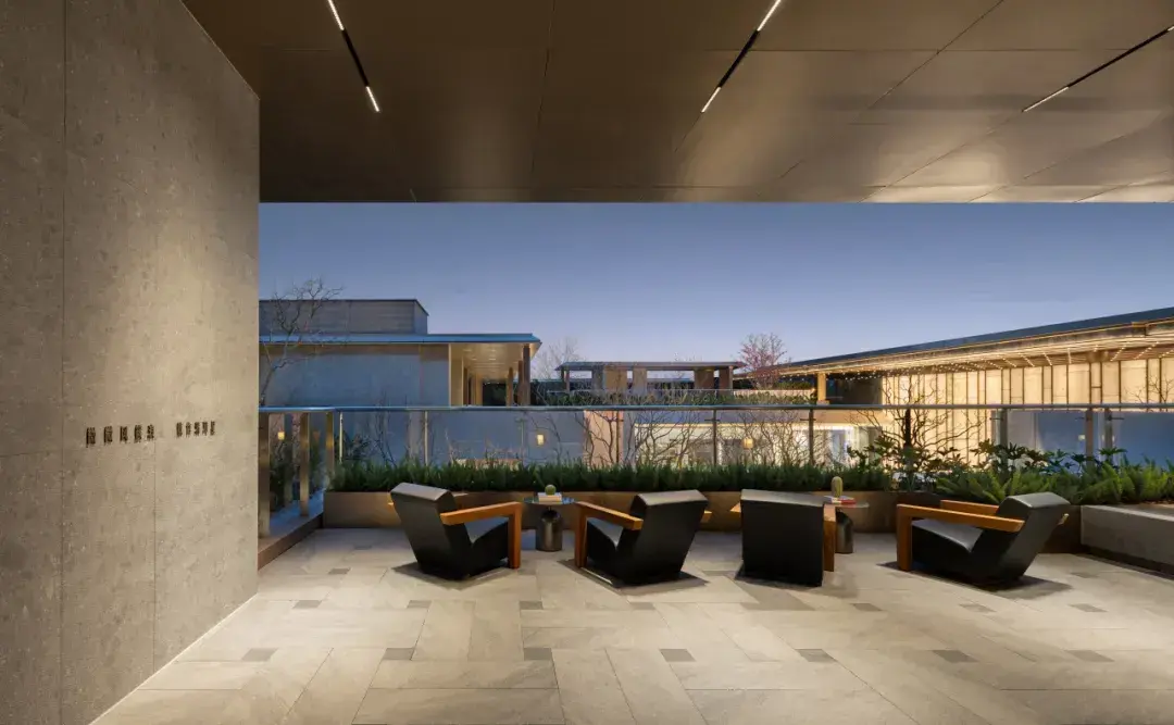 ����