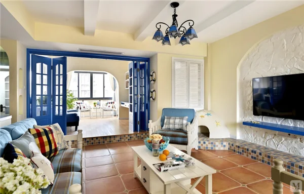 三,地中海风格的优势1,舒适宜人:地中海风格的装修注重舒适性和实用性