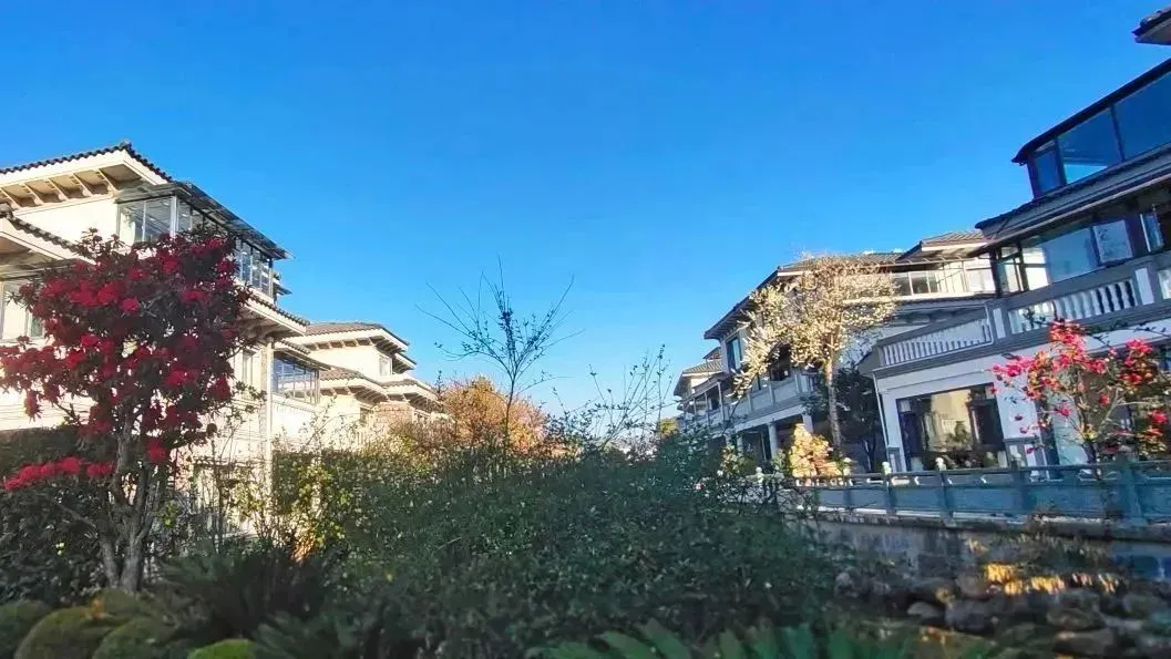 云南腾冲现房推荐|水墨中国温泉养生湖岛大盘