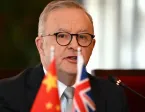 澳大利亚总理访华登上八达岭长城